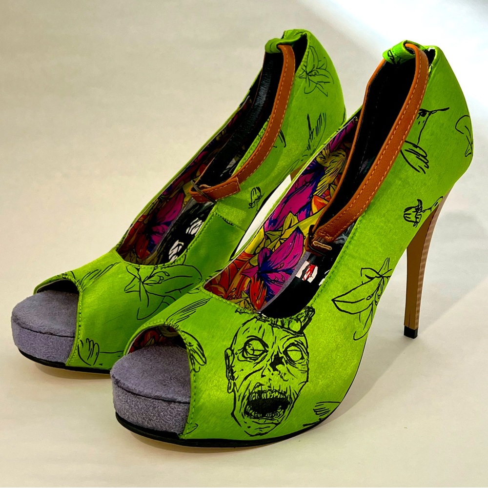 Iron Fist - Sz. 7 zombie patterned platform peep toe pump heels.